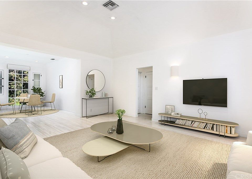 1st image of 8493 Fountain Ave #E2