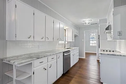 5324 Lake Lindenwood Dr — Photo 8