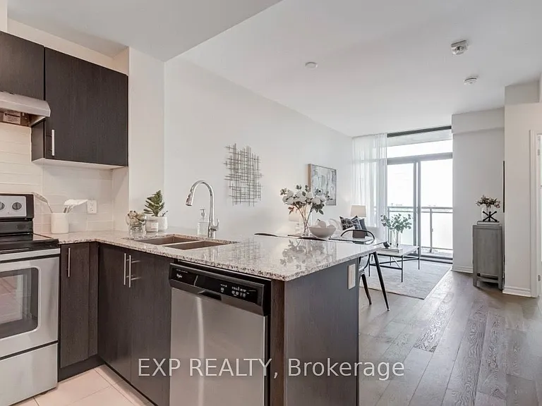 2522 Keele St #704 — Photo 6