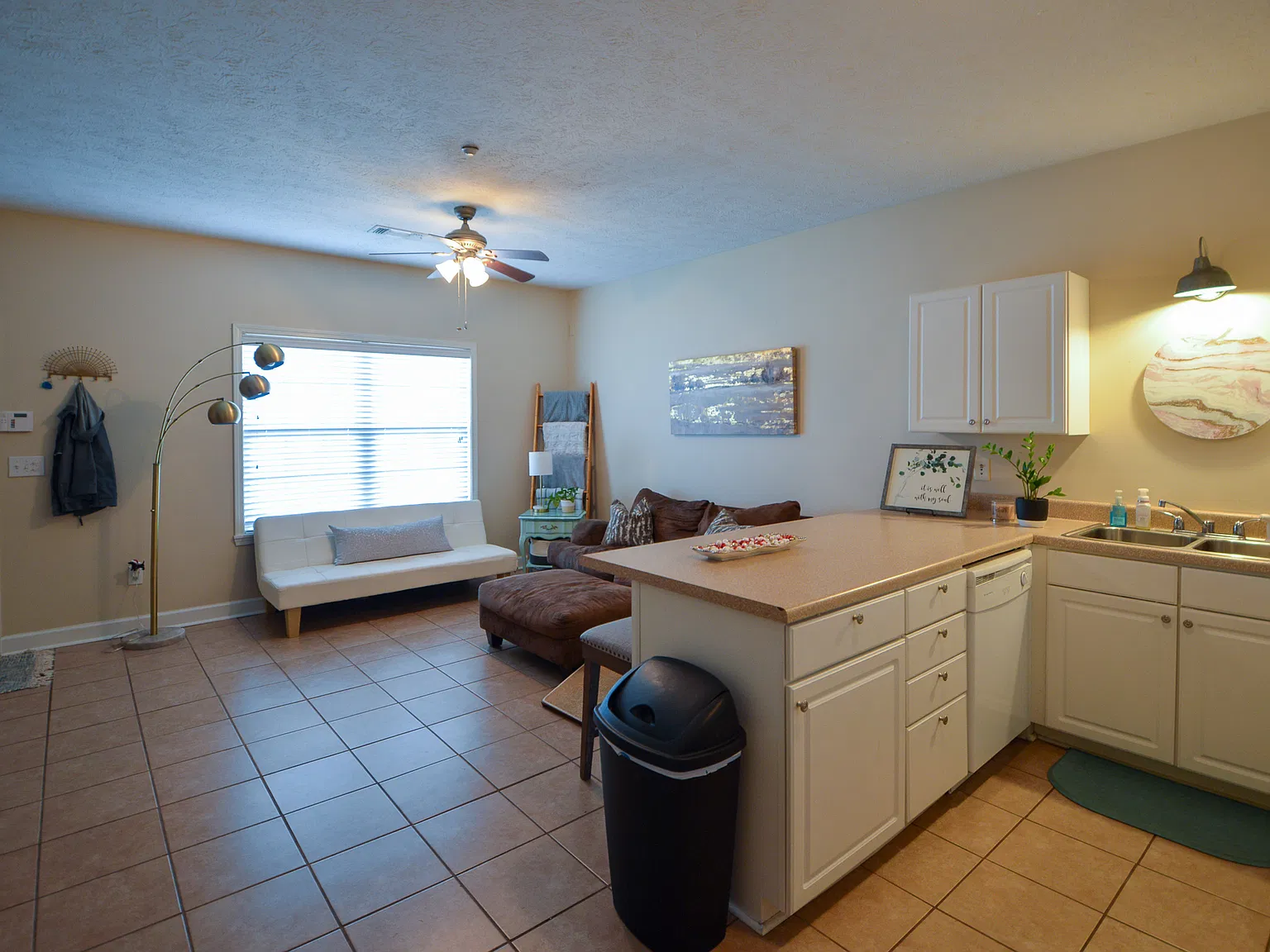 1 bed, 612 sqft, $990 — Photo 4