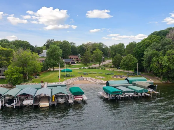 4410 Shady Ln, Mound, MN 55364