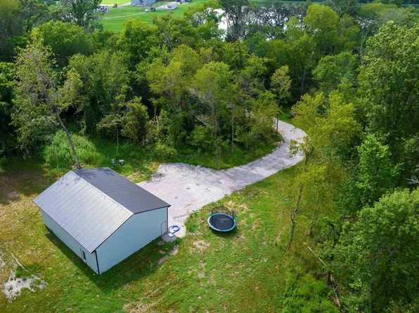 1234 Weaver Rd, Herrin, IL 62948