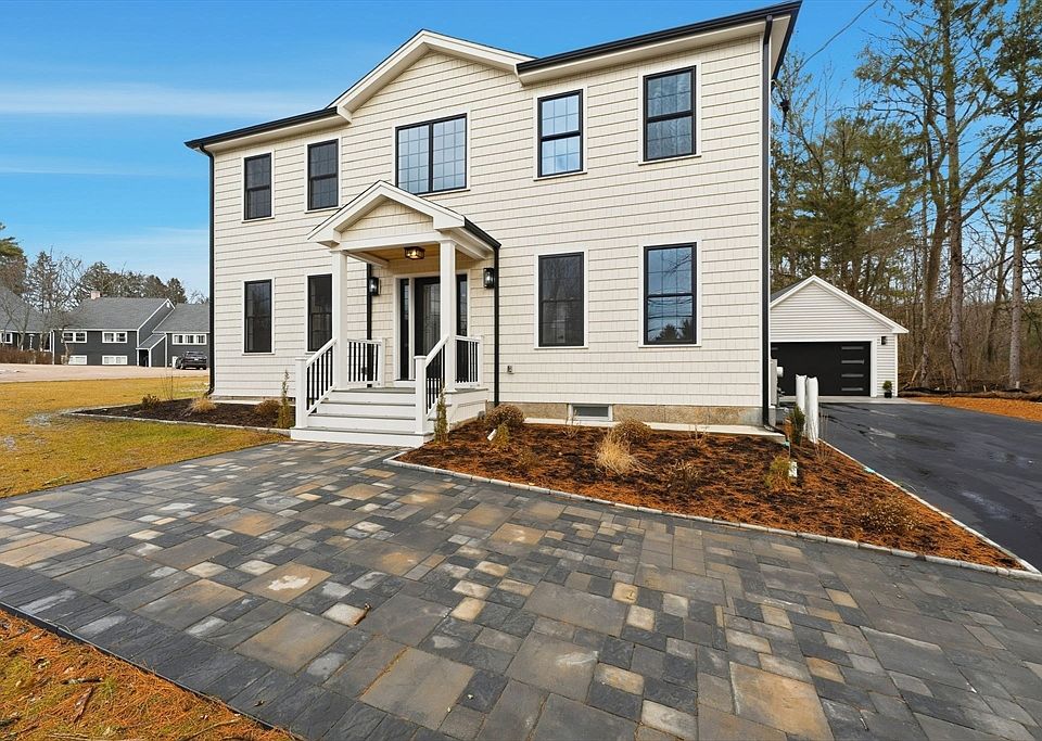1st image of 434 Sumner St