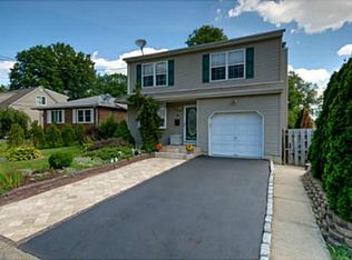 20 Kimberly Rd, Colonia, NJ 07067