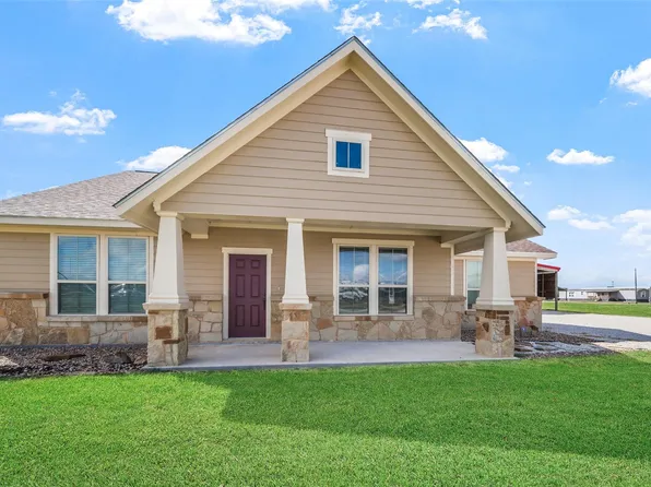 953 Austin St, Matagorda, TX 77457