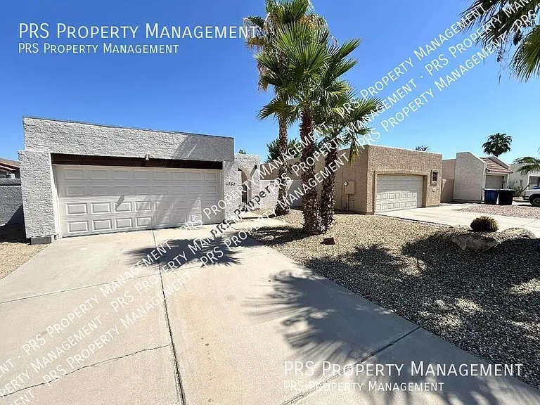 1762 W Colt Rd — Photo 2