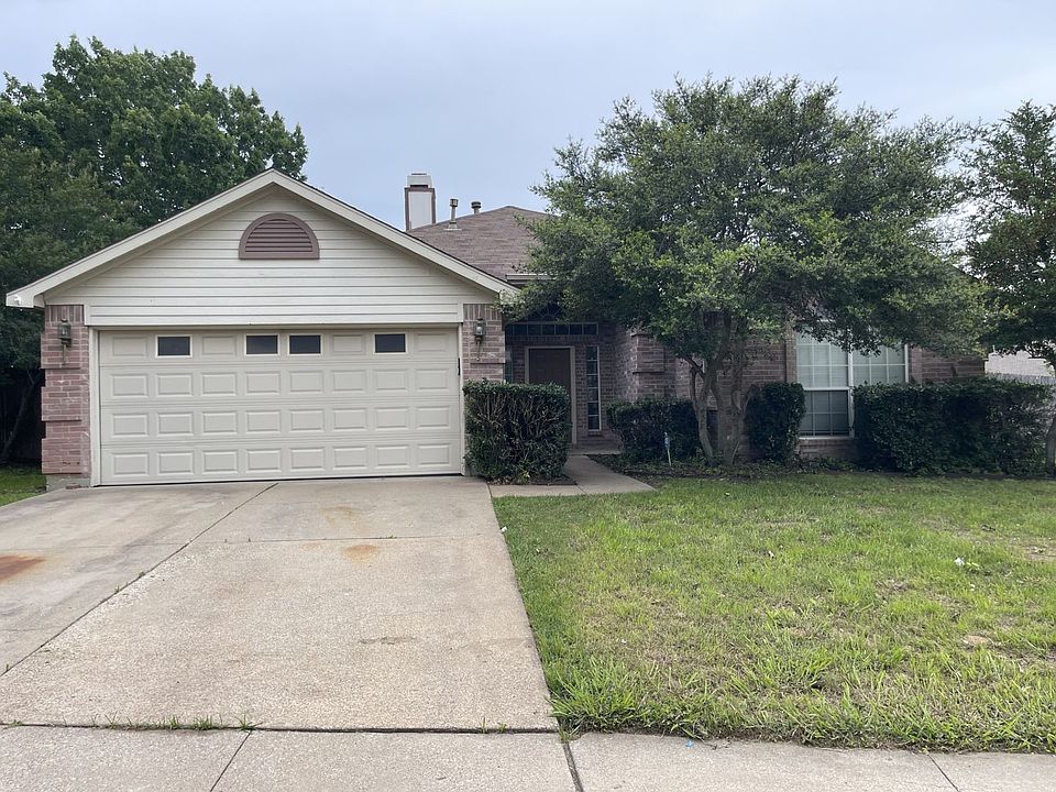 1st image of 901 Felicia Ln