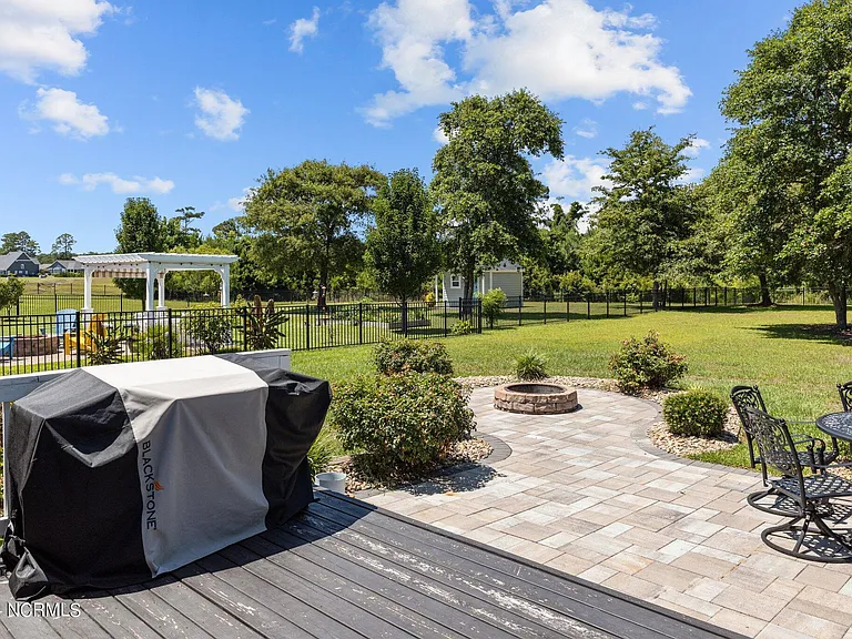 107 Bogue Harbor Ct — Photo 35