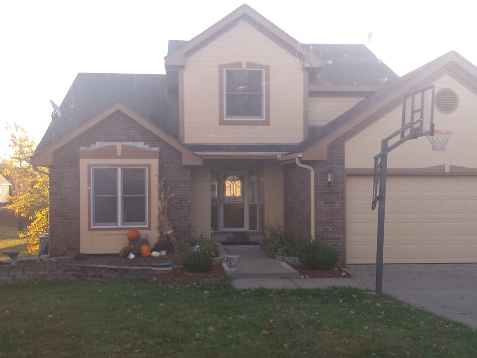 1st image of 9 SE Delaney Dr