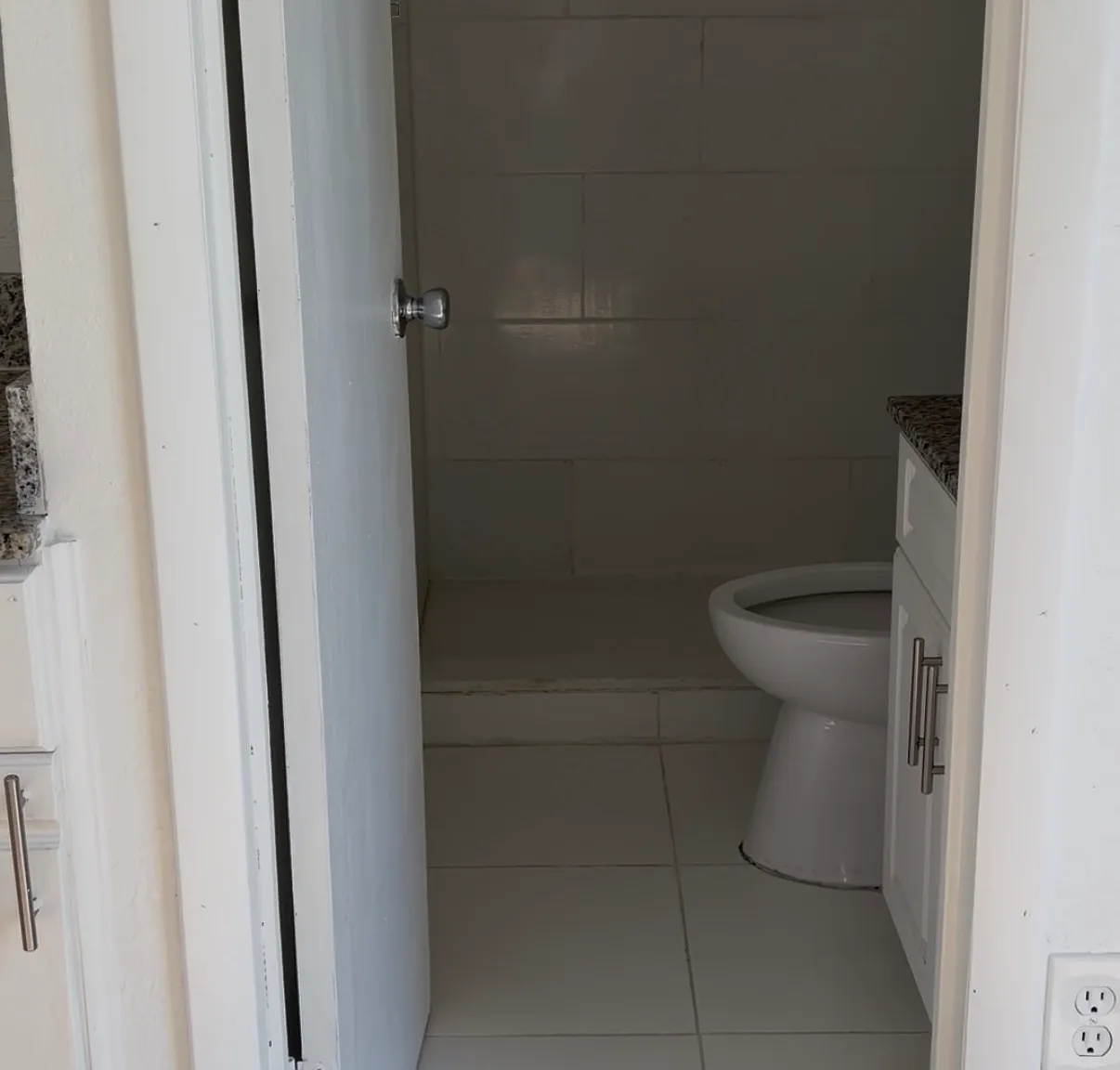 1 bed, 350 sqft, $1,200 — Photo 1
