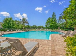 5892 Parkstone Crossing Dr, Jacksonville, FL 32258