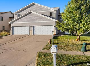 1501 Flossmoor Ave, Washington, IL 61571