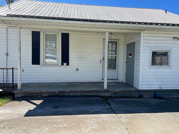 2nd image of 615 Buckner St
