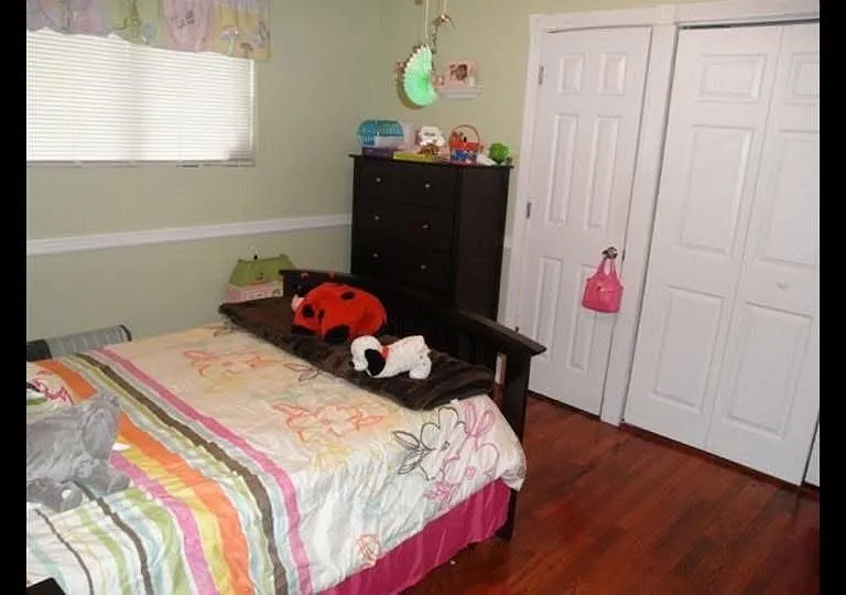 4 Albert Ct — Photo 5