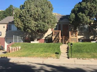 902 14th St, Rawlins, WY 82301