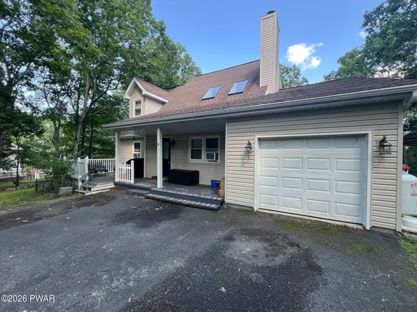 125 Mourning Dove Ct, Bushkill, PA 18324