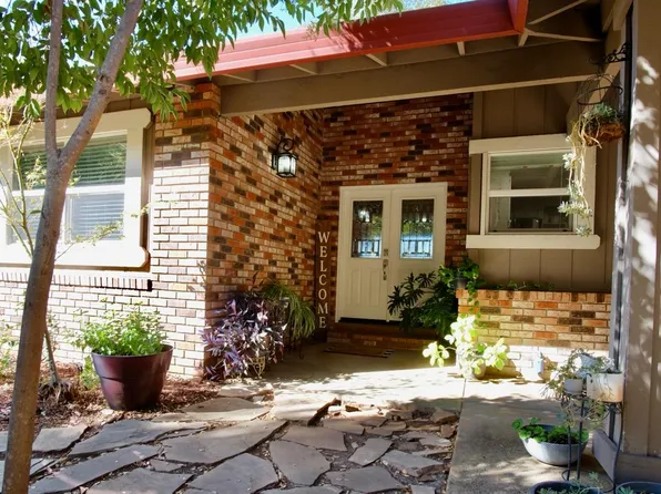 3952 Rustic Rd, Cameron Park, CA 95682