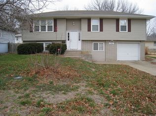 11921 Armitage Dr, Grandview, MO 64030