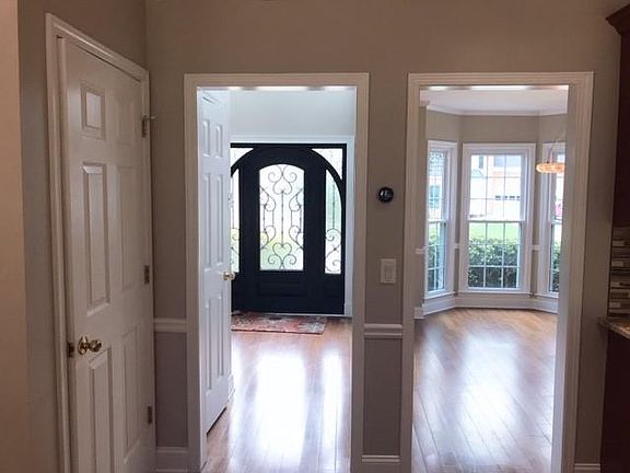 5th image of 1049 Davis Bend Ct