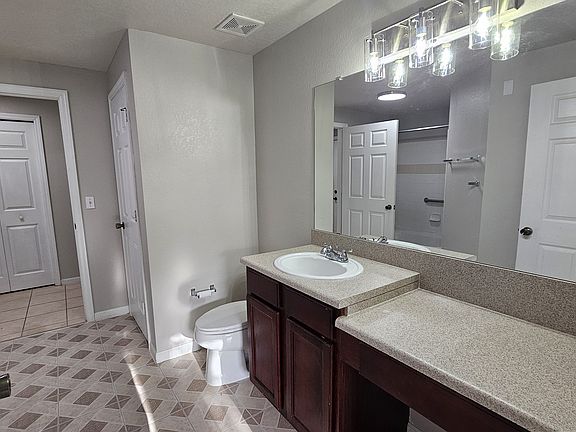 2nd image of 2801 Chancellorsville Dr APT 1306