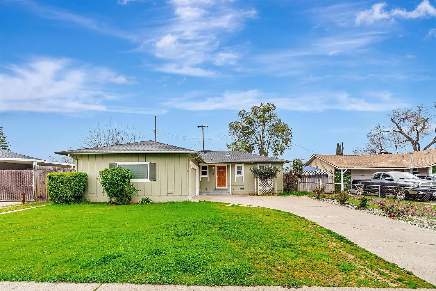 2530 Tormolo Way photo 1