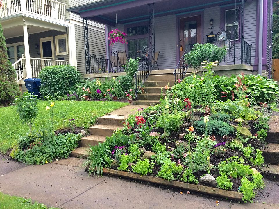 1st image of 252 Norwood Ave