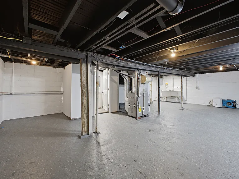 844 Harrison Ave — Photo 17