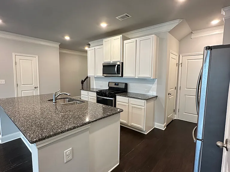 2488 Irwell Way — Photo 4