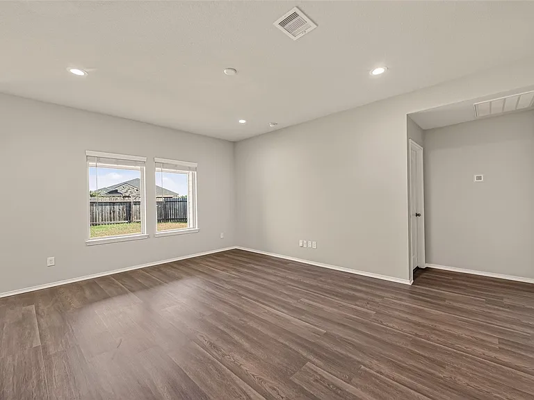 21422 Chester Cliff Ln — Photo 9
