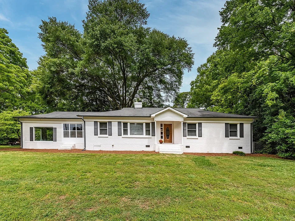1301 N Sharon Amity Rd