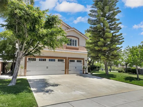655 Valleywood Cir, Corona, CA 92879