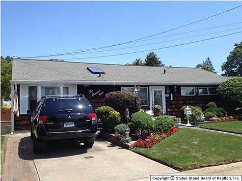 1st image of 209 Montreal Ave