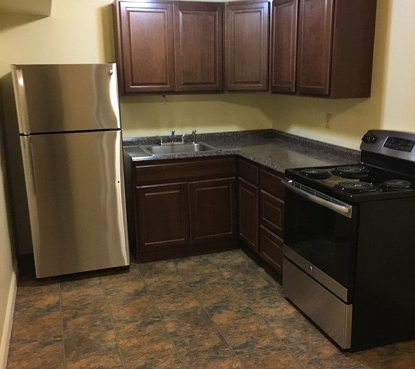 2nd image of 227 Whiteland Ave APT B2