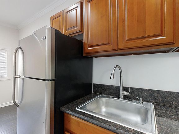 4th image of 5522 Sierra Vista Ave APT 12