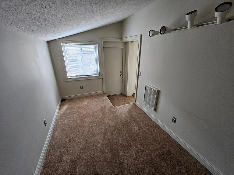 1218 Muriel St #1 — Photo 12