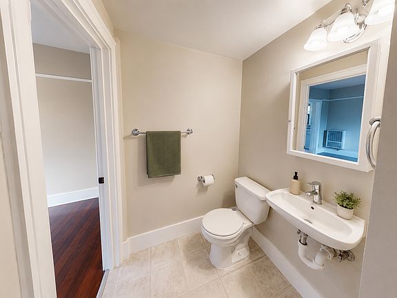 3rd image of 715 2nd Ave N APT 201