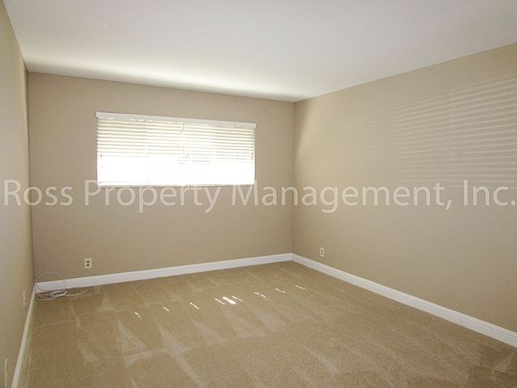 5th image of 4765 Saginaw Cir