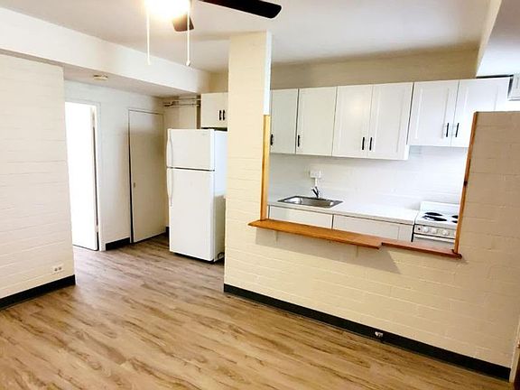 4th image of 215 Paoakalani Ave #11