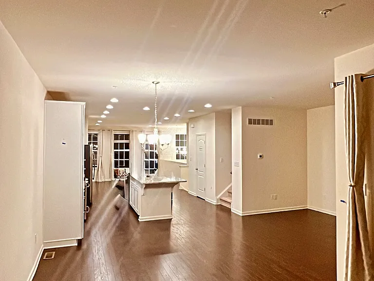 2216 Matts Way — Photo 9