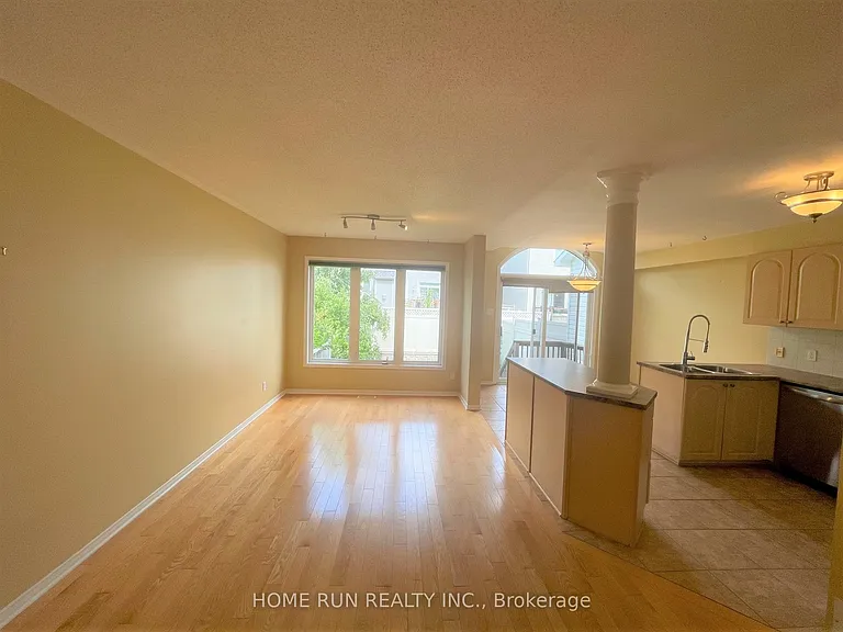 251 Meadowbreeze Dr — Photo 6