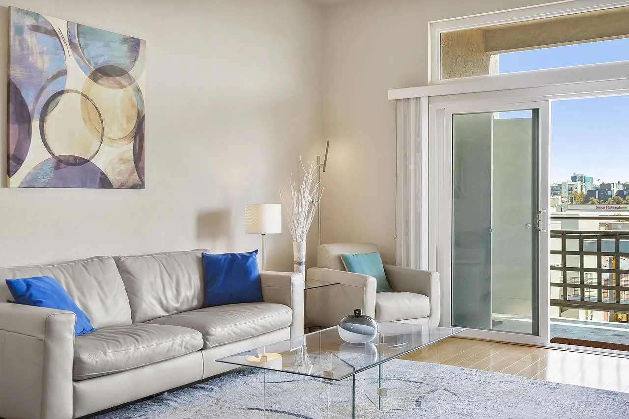 1 bed, 654 sqft, $2,000 — Photo 4