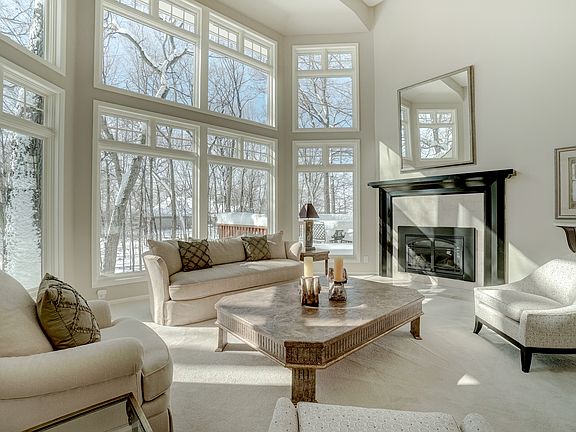 2nd image of 2 Overhill Dr