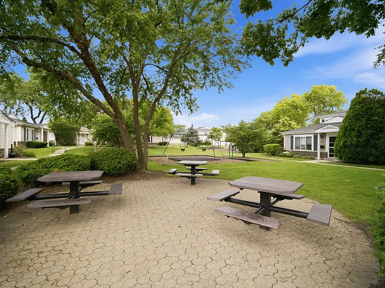 1180 Cove Dr #152B — Photo 16
