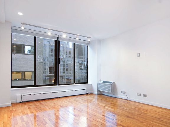 2nd image of 150 W 58th St #9C