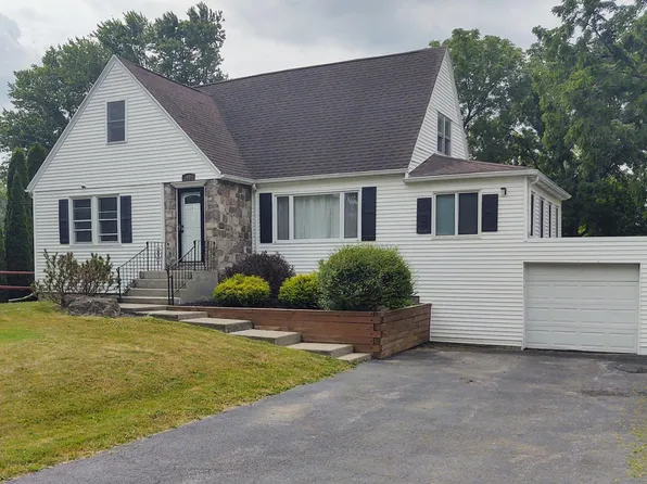 43 Names Rd, Rochester, NY 14623