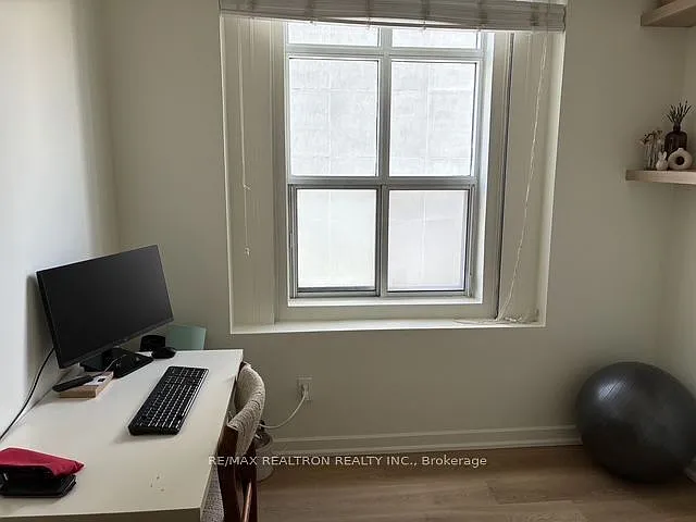438 Richmond St W #401 — Photo 6