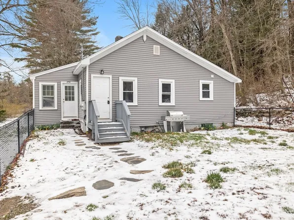 256 Amherst Rd #1, Belchertown, MA 01007