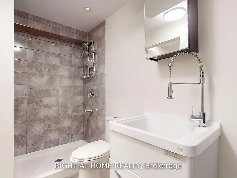 5160 Ravine Cres — Photo 11
