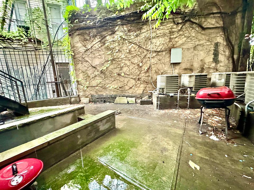 1st image of 17 Garden St #1A