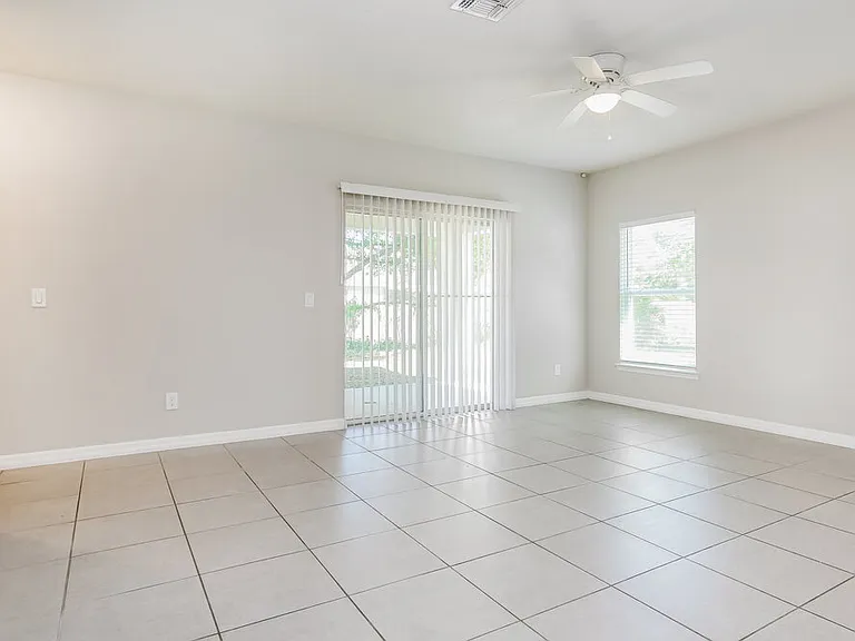 1387 Burnley Ct — Photo 4